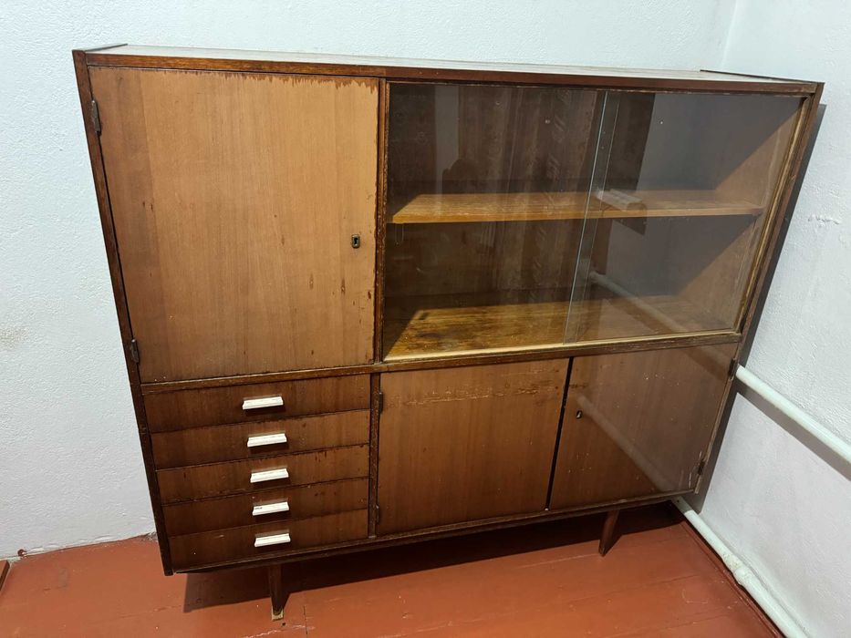 Универсальный шкаф!