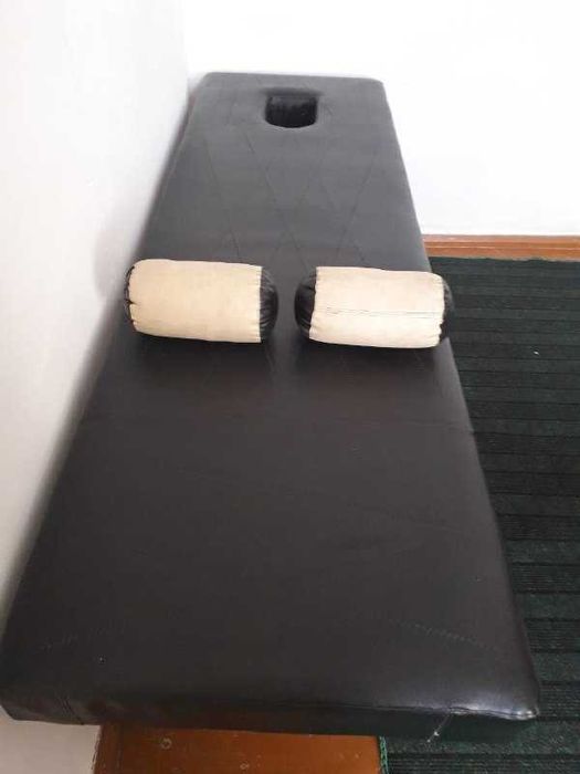 Кушетка массажная новая. Из кожи и качественной стали. Дёшево!!!