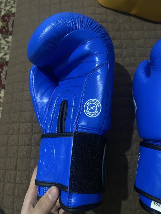 Стинг боксерские перчатки