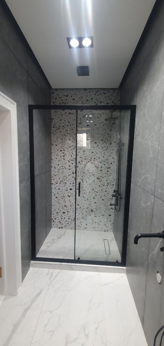 Душевые кабины и перегородки раздвижные межкомнатные двери