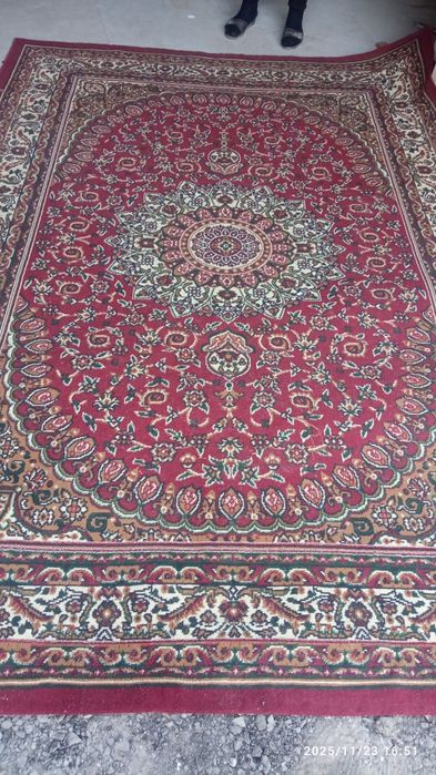 Гиламлар сотилади