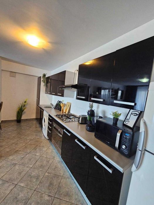 Inchiriez apartament 2 camere, superb, sector 1, Metrou