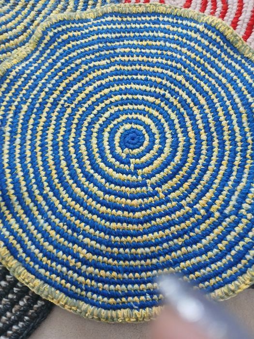 Коврики вязанные круглые