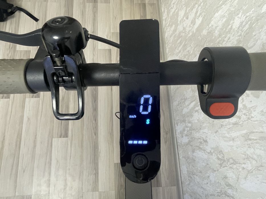 Электросамокат Xiaomi 1S