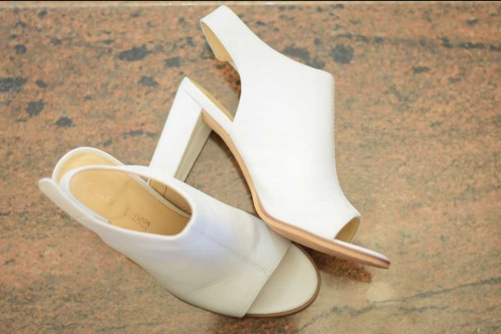 Sandale cu toc CLARKS