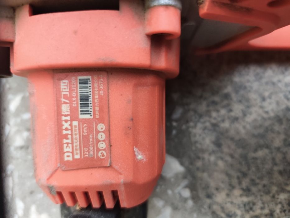 Аккумулятор пила. Delixi