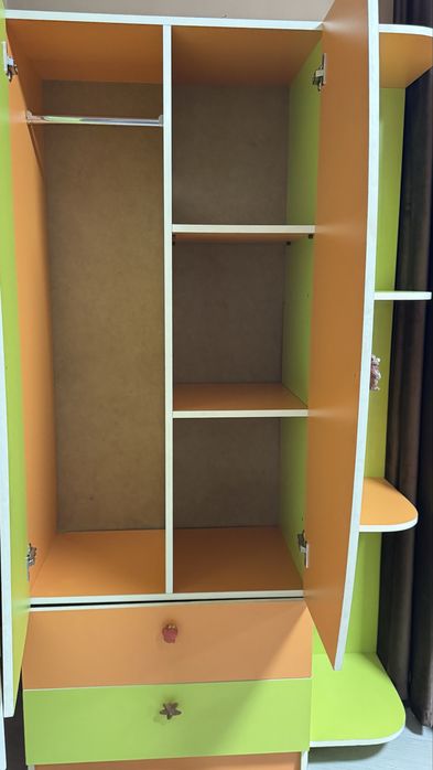 Детский шкаф/шифонер яркий