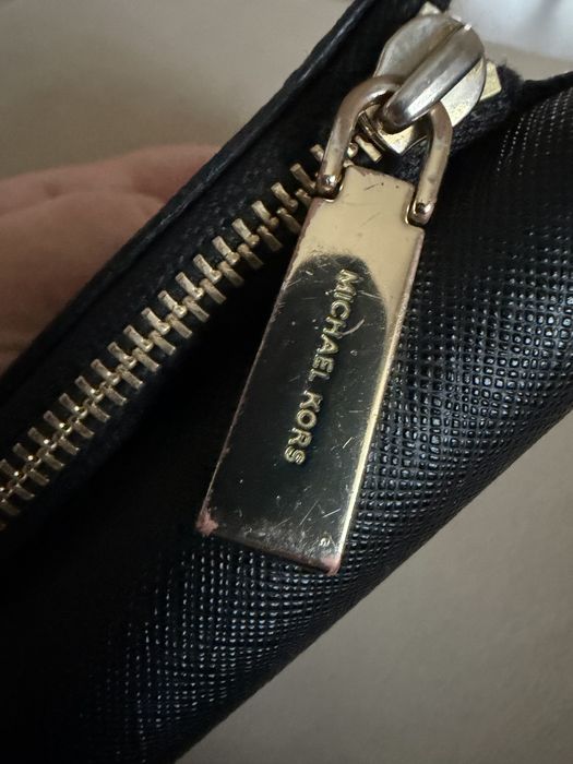 Черно дамско портмоне от естествена кожа Michael Kors