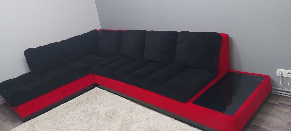 Vand coltar living rosu+negru 310/200