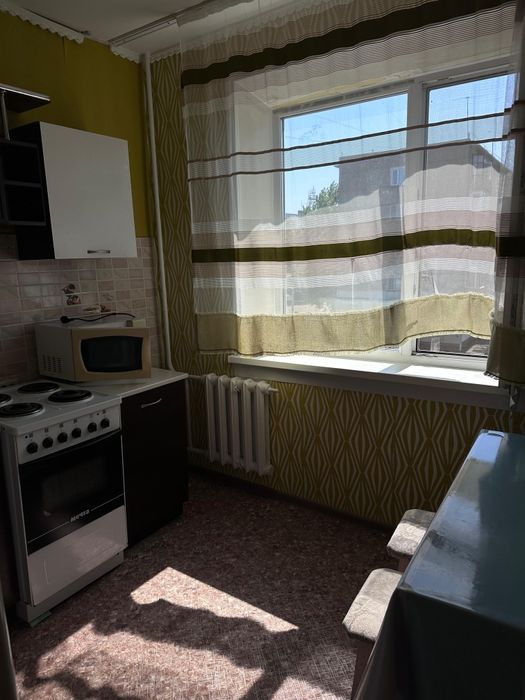 Царева 23, улучшенная однушка