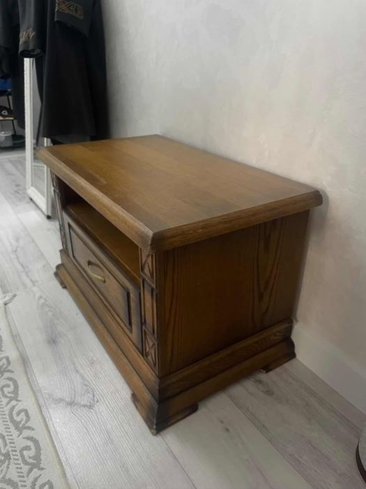 Тумба под телевизор Тумбочка