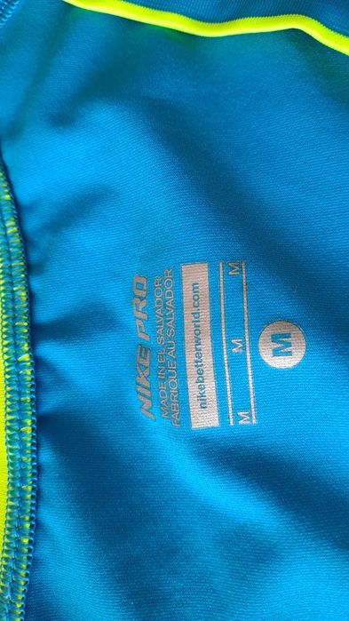 Дамска спортна тениска Nike Pro DRI-FIT - размер М