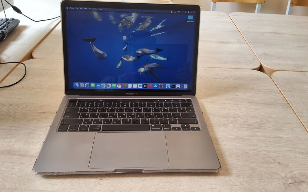 MacBook Pro. ***