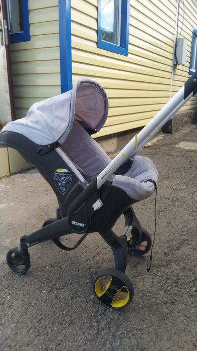Продам детскую коляску автокресло