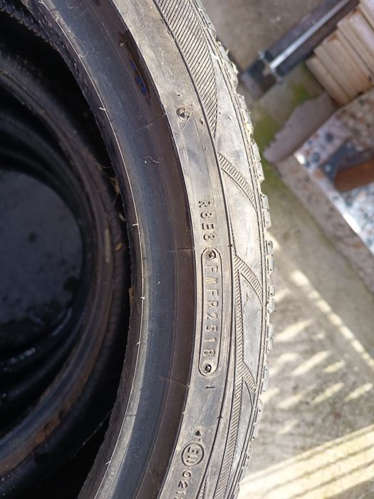 Anvelope M+S R19 225/45 Falken