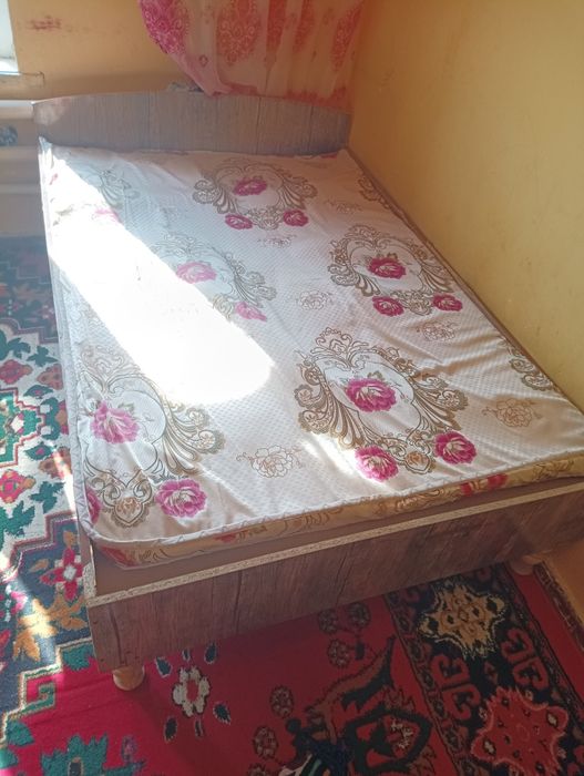 Mebel sotiladi spalni