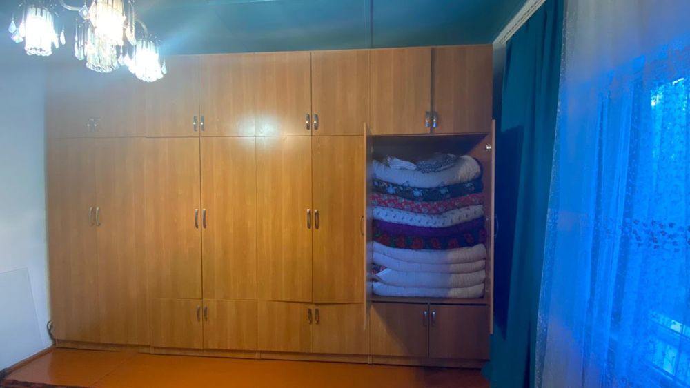 Продам шкаф все отдам за 200к