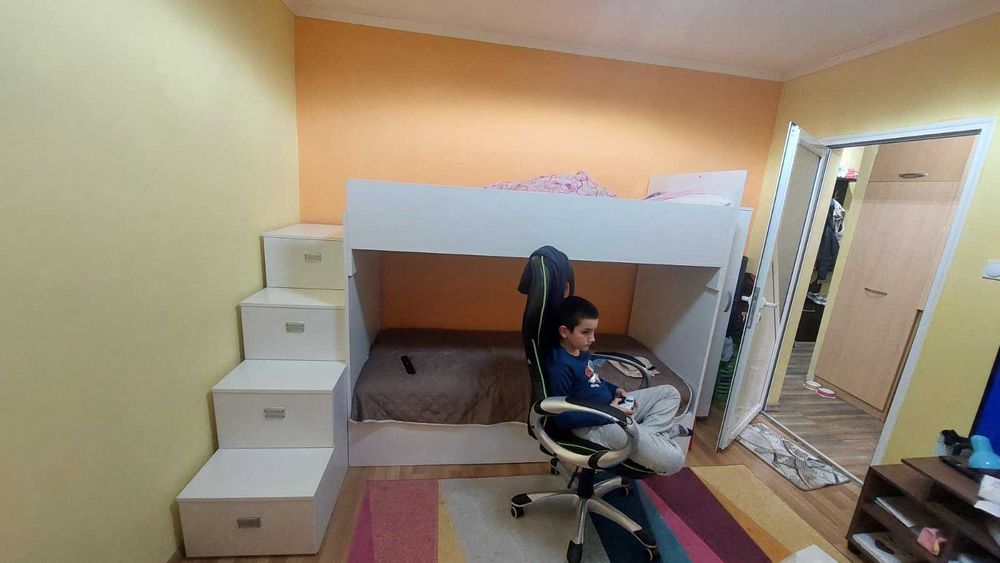 Детско двуетажно легло