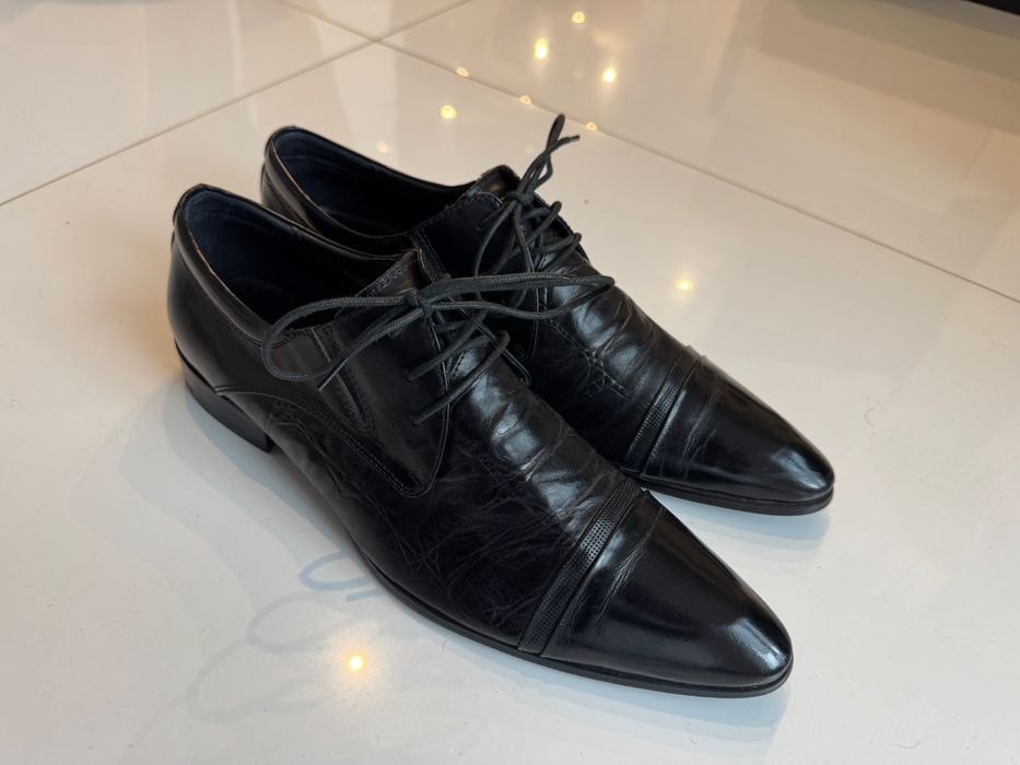 Mалко използвани черни официални обувки