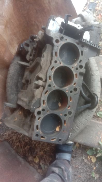 двигатель на  TAYOTA PREVIA