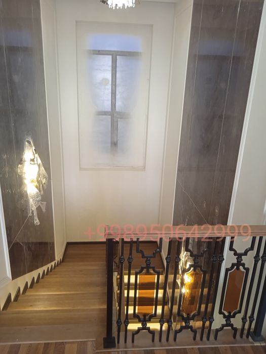 Uy va ofis uchun yog‘och zinapoyalar
Лестницы из дерева для дома и офи