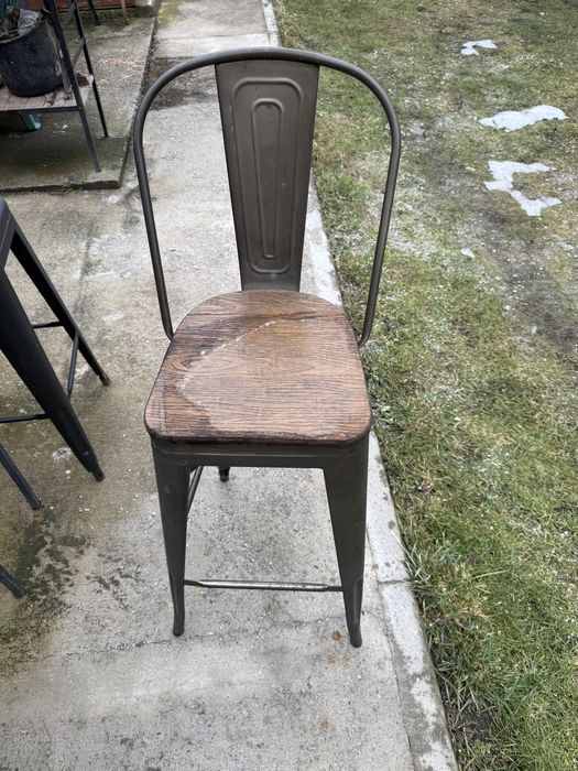 Vand scaune de bar