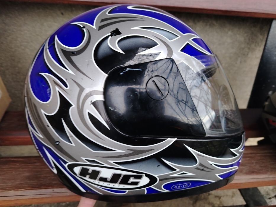 Каски  за мотоциклед