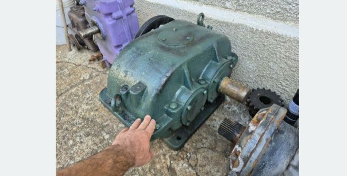 Reductor de turatie/ multiplicator