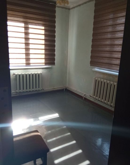 Olmozor Ganga Nbu bank orqasda lakatsa zor 2/9/9/60 kv srochniy