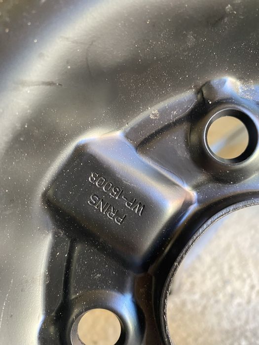 15 цола 4 х 114.3 мм 125/90/15 Петерица Резервна Гума Волво V 40 Киа ,