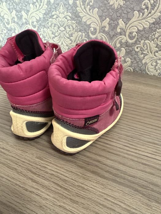 Ecco обувь для девочек