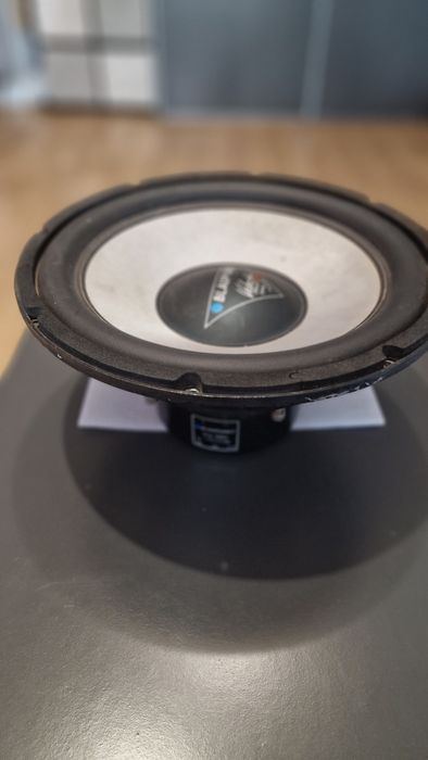 Бас тонколона Blaupunkt VW 380