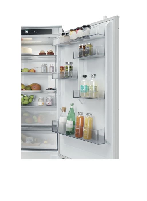 Frigider / combină frigorifică incorporabilă Candy CNBQT3719EW – No Frost, 382L, Wi-Fi