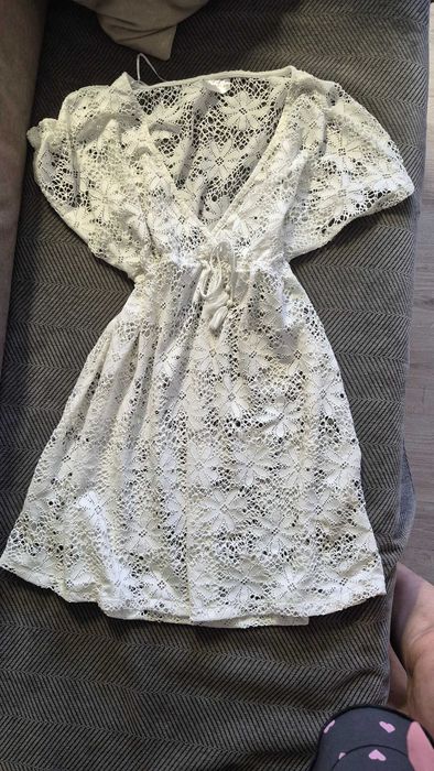 Продам купальник и две накидки