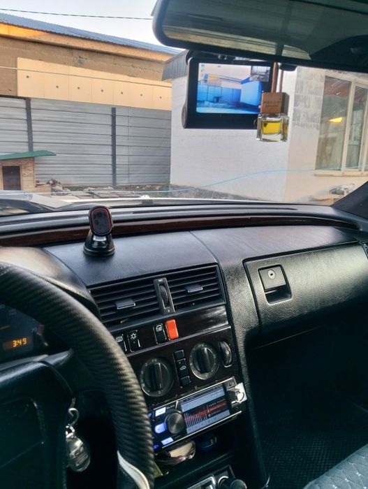 Авто машина мерс с200