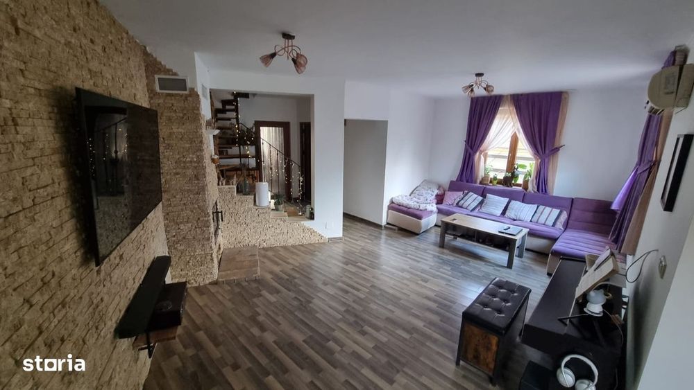 Casă P+E cu 3 dormitoare, 2 băi, living, bucătărie, terasă în Velența