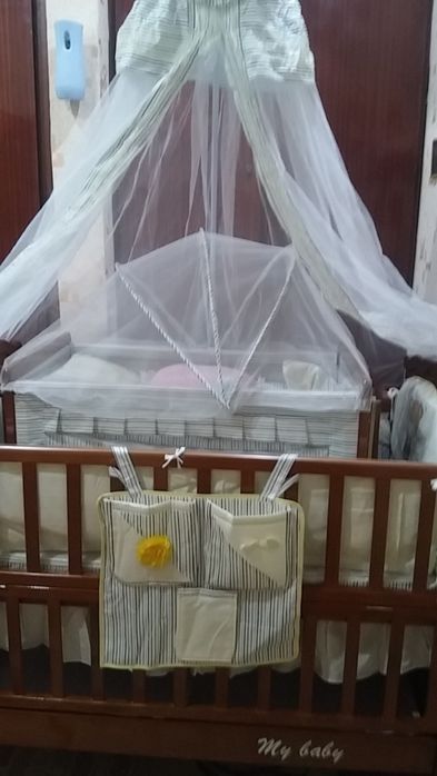 Продается детская кровать с люлькой в идеальном состоянии