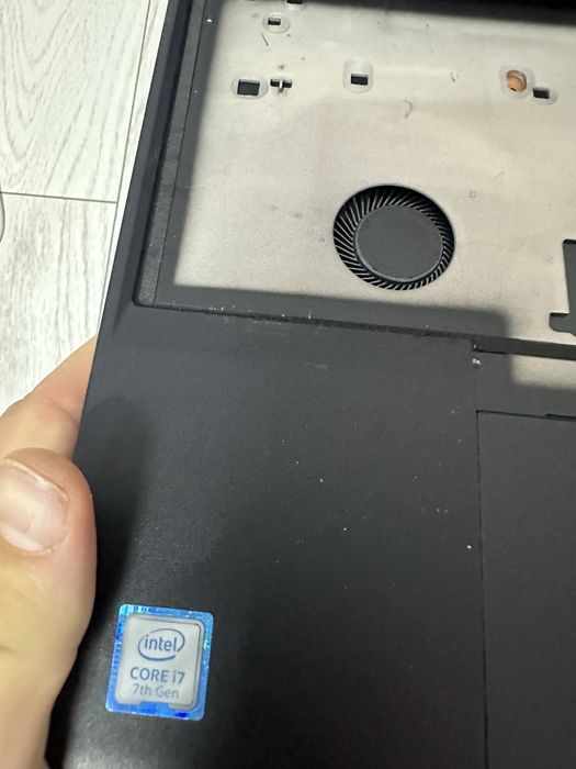 Vand Lenovo ThinkPad T570  defect pentru piese