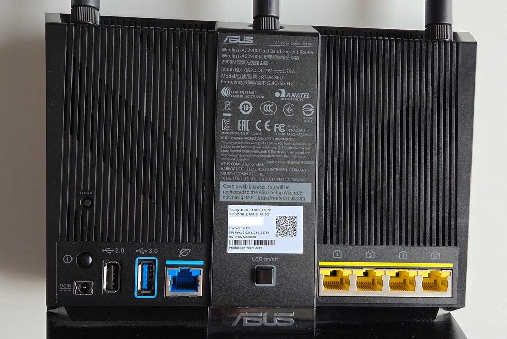 Router Wireless ASUS RT-AC86U AC2900 Dual-Band 750 + 2167 Mbps USB 3.0