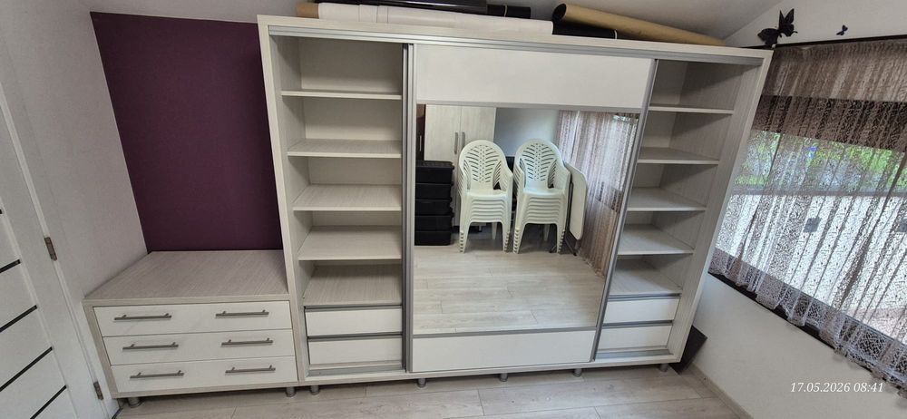 Vând  dresing,(sifonier)culoare alba