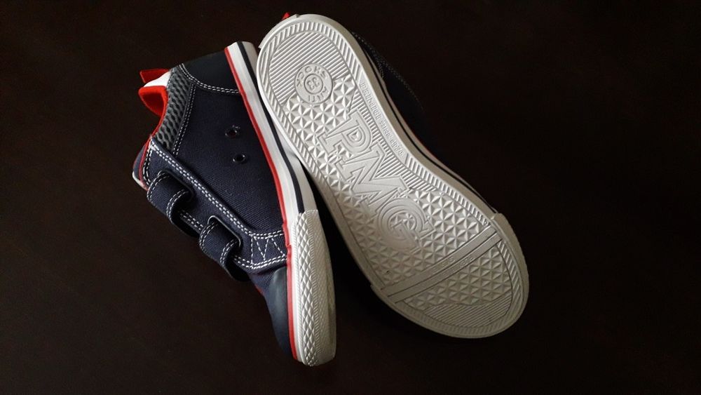 Primigi-pantofi sport pentru copii, noi, in cutie