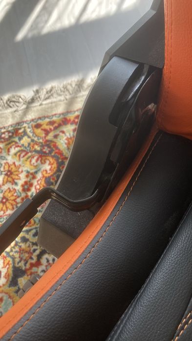 Игровое кресло Cougar Explore Racing