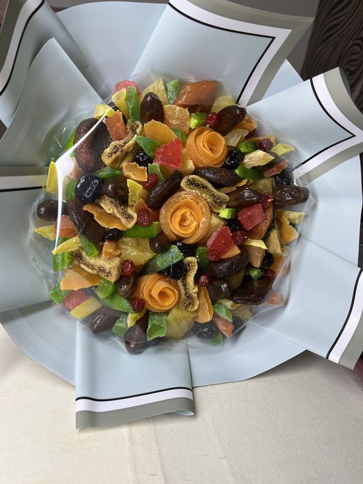 Букет из сухофруктов