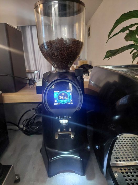 Продавам професионална кафемашина Gaggia Ruby Pro 2GR (двугрупова професионална машина) + Eureka Helios 65 – професионална кафемелачка