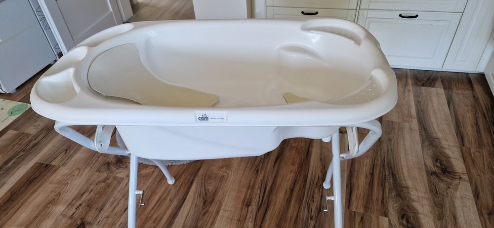 Бебешка вана със стойка Cam Kit Bagno 
Бебешки комплект за баня Cam Kit Bagno вана със стойка CAM