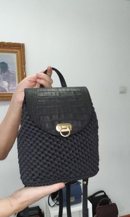 Genți croșetate in combinație de piele naturala