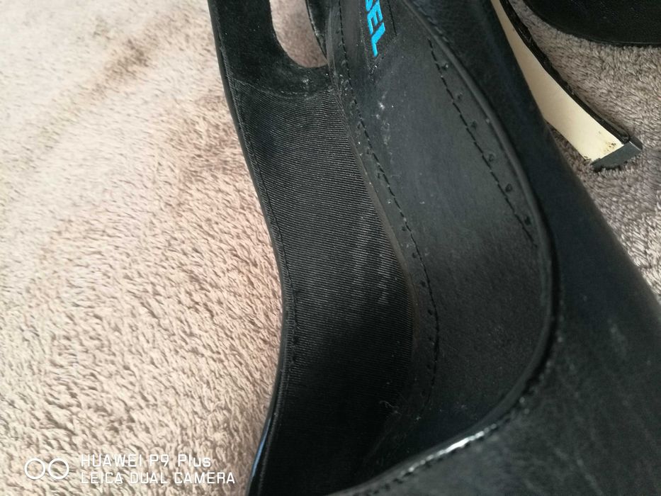 Дамски обувки с ток, черни