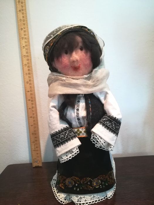 Obiect decorativCadouPăpușă hand made, costum tradițional inedit, un