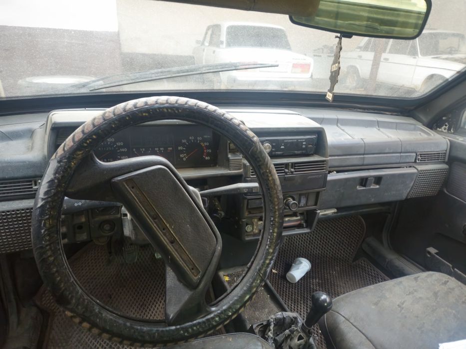 Ваз 21099 на ходу на запчасти