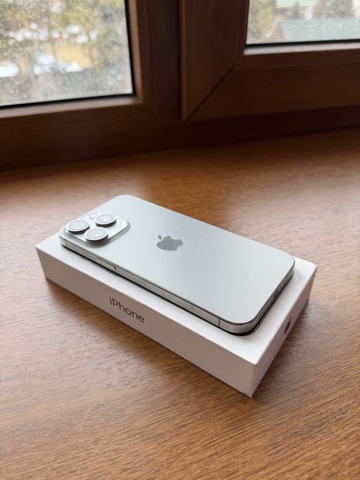 Iphone 15 pro max 256 GB Natural Titanium